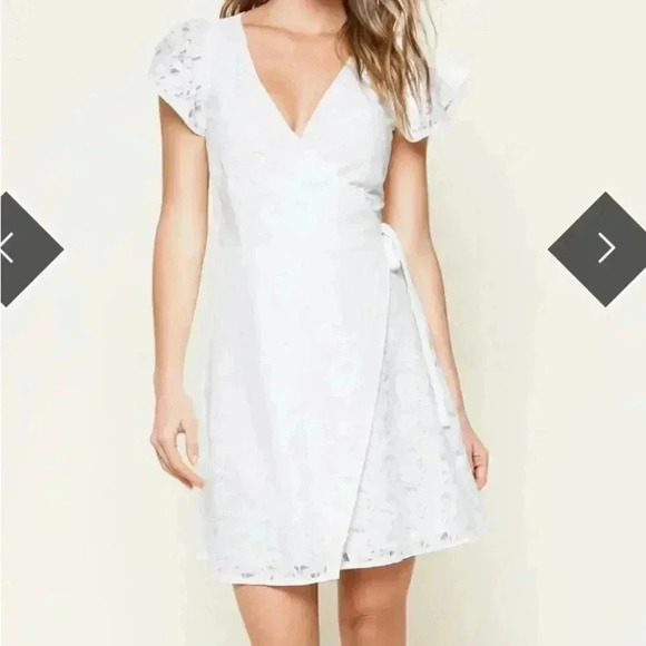 SugarLips Chariot Lace Mini Wrap Dress size Med - Picture 1 of 7